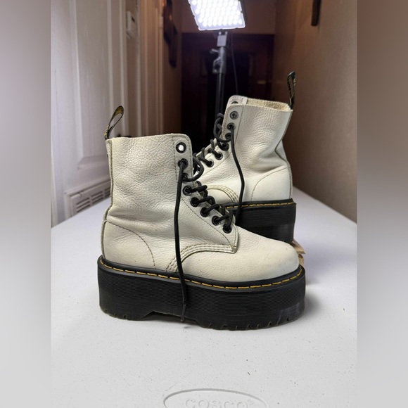 Dr Martens 1460 Pascal Max White Leather Platform Boots Women Size 5 - Picture 1 of 12